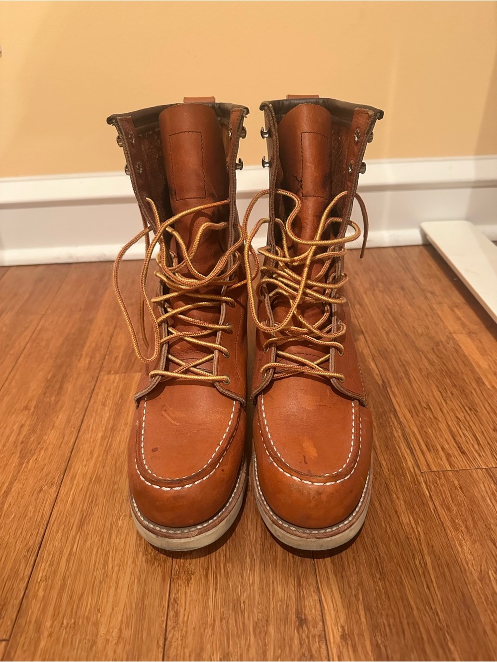 Original Red Wing Women’s Tan Leather Lace Up Moc Toe Boots